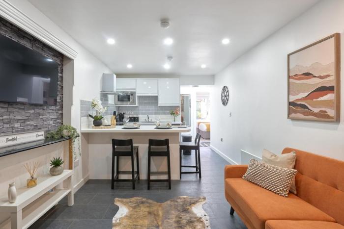 The Lush Apartment Cardiff Central 2 Bedrooms