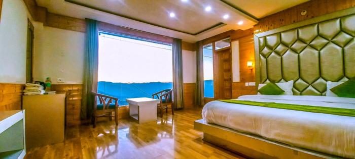 Humble Holiday Home Kufri S H I M L A with Lawn and Amazing View