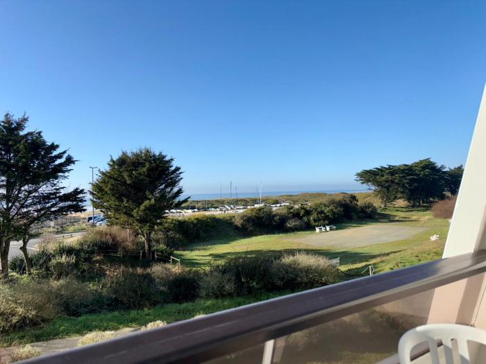 Studio charmant face mer à Saint-Jean-de-Monts avec parking privé - FR-1-323-428