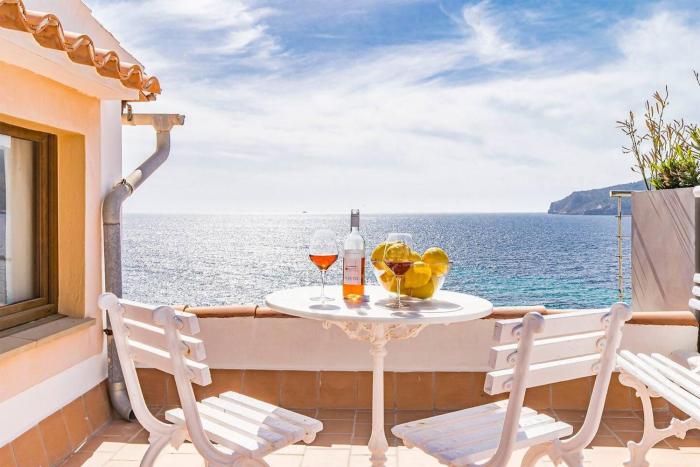 Casita Marinera Sant Elm by Mallorca Infinity