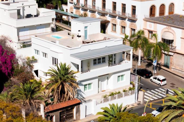 Sunnyland luxury villa santacruz