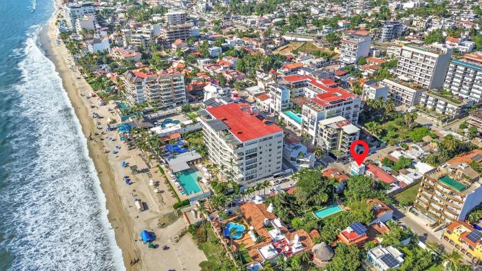 Madison - 99 Steps to Beach in Golden Zone