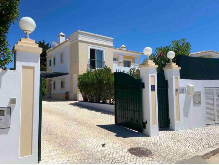 Praia da Luz Mandeliu Exclusive 5 Star Private Villa Heated Pool