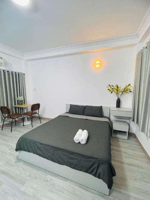 Night Owl - Thu Khoa Huan