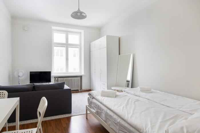 Tranquil City Studio,Essentials, Seamless Check In