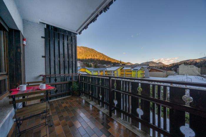 Casetta del Cervo - with Terrace