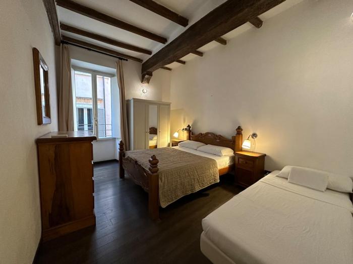 Piazza NAVONA - CAMPO dei FIORI