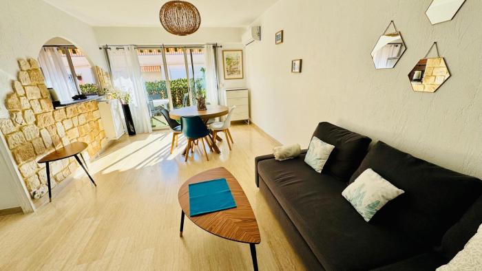 T2 appartement Golfe Juan 47m2 plages et port