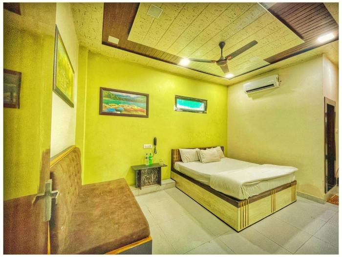 Hotel Pragati Heights