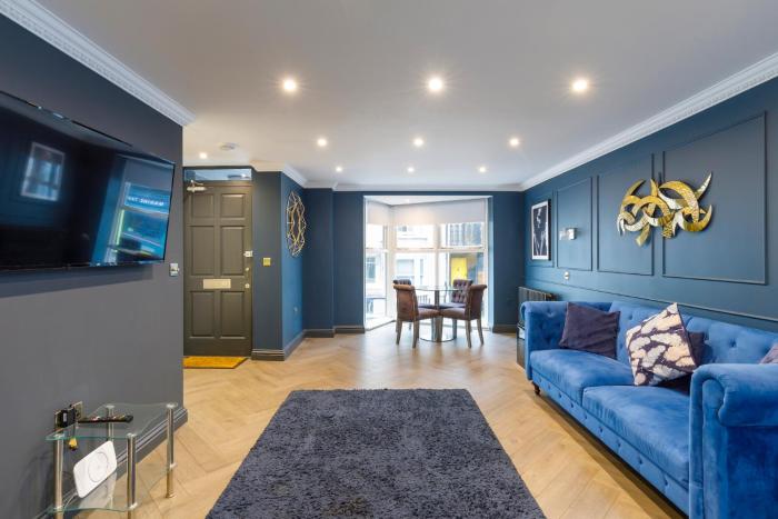 Stylish townhouse by the sea