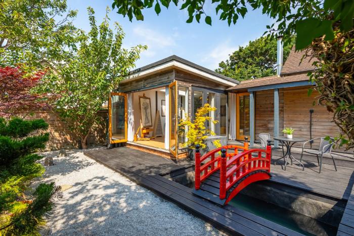 The Artists Studio Hove - with Unique Japanese Garden