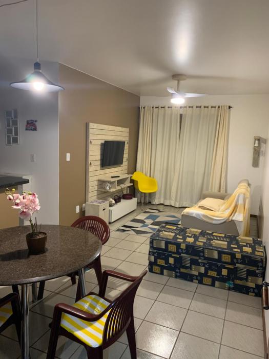 Prédio Frente Mar com Apartamento Canas