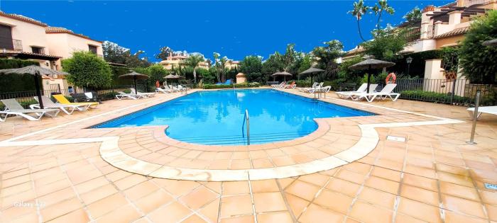 2 bedroom apartment walking distance to the beach in La Cala de Mijas