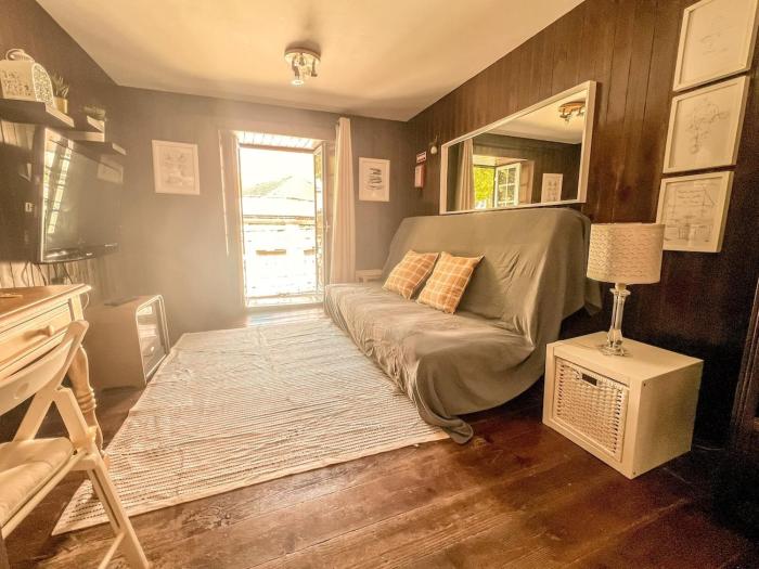 Cozy charming flat in Flowers Garden!