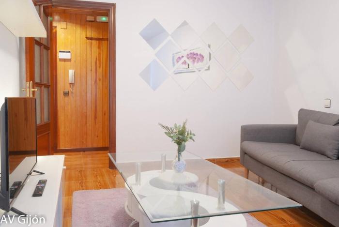 AVG Álvaro de Albornoz 19