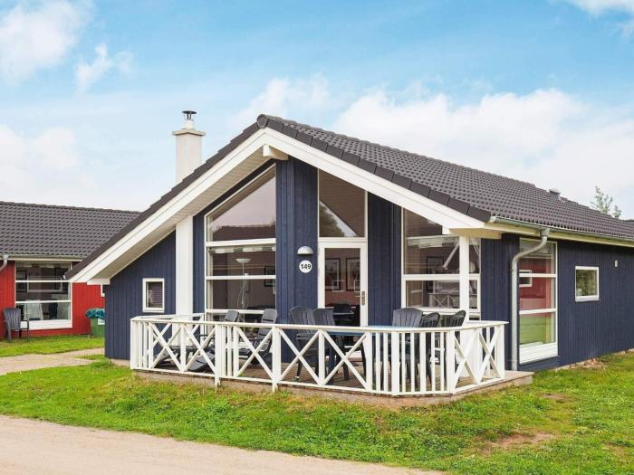 8-person holiday home with sauna, Großenbrode