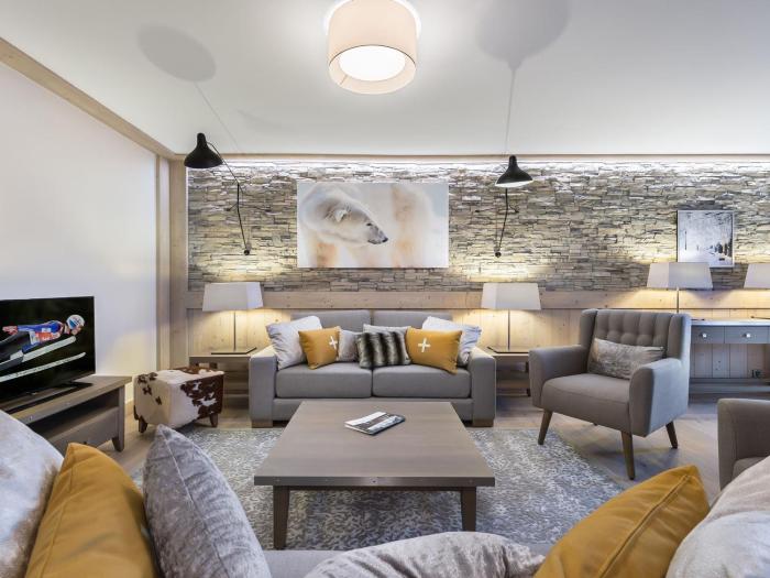 Appartement 5 pièces au centre de Courchevel avec garage - FR-1-562-7