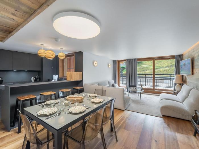Appartement moderne - Courchevel Village - Ski aux pieds avec parking et wifi - FR-1-562-26