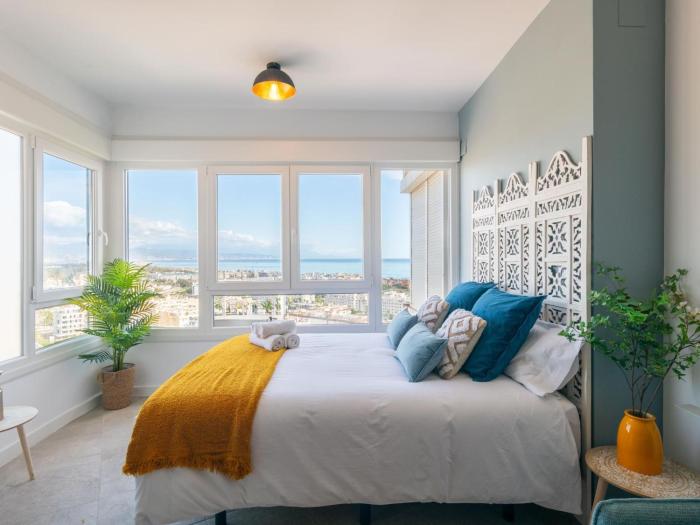 Fantástico estudio con vistas panorámicas al mar