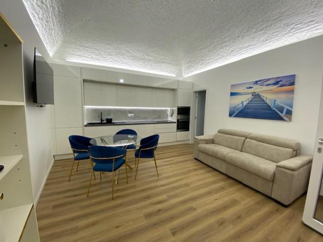 Little White House Loano