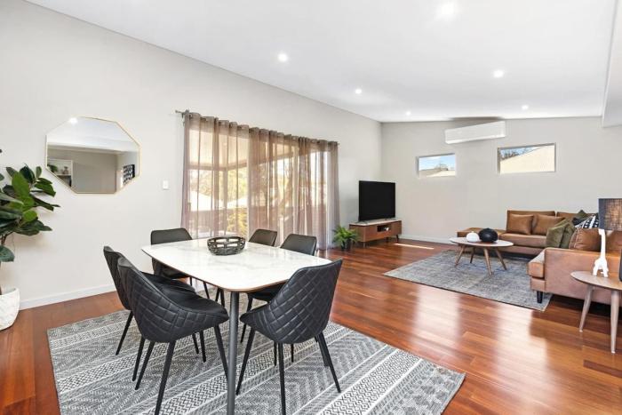 Westminster Cottage, Near Albany Hwy Cafe Strip