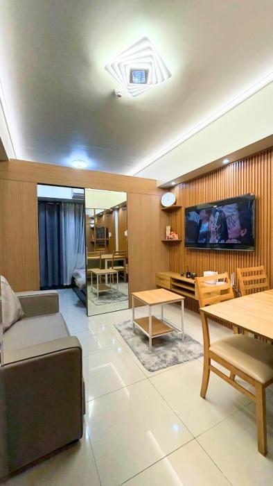 10-15mins walk to Mall of Asia - Shore 3 Residences Tower 2