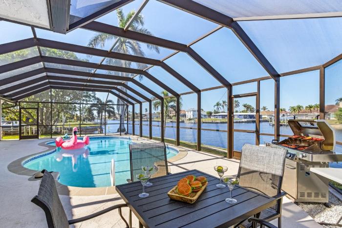 Gulf Access, Saltwater Heated Pool, Dock - Palaco Point Villa - Roelens