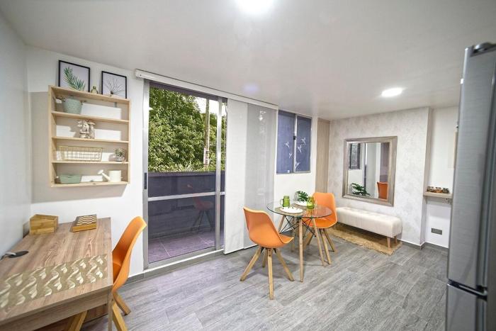 Diseño único y encanto en un barrio tranquilo,