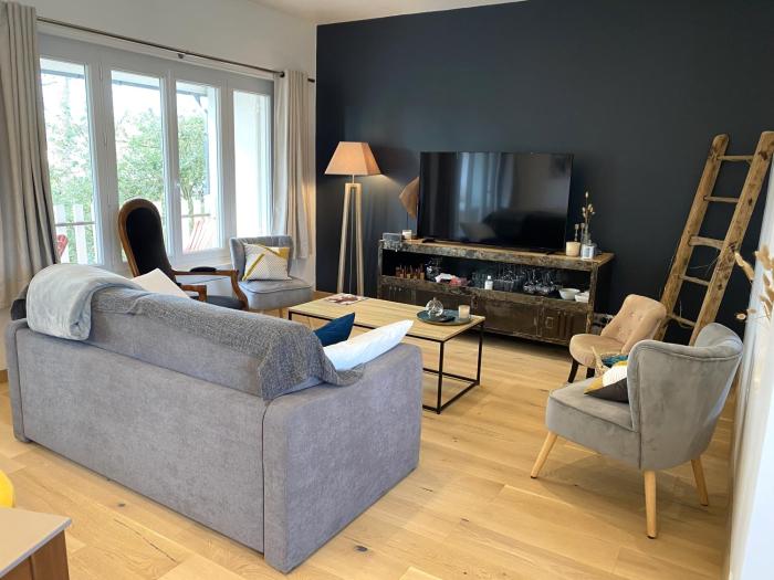 Maison à 250m de la plage la Grève Blanche avec WIFI à TREGASTEL - Réf 182