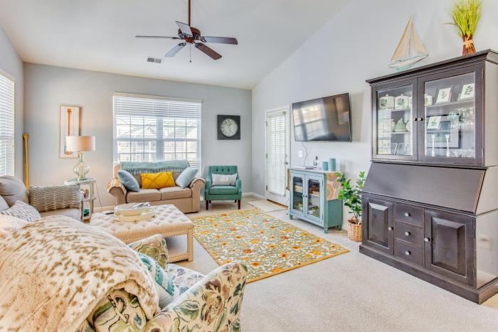 Golf, Swim and Explore Sunset Beach Family Condo!