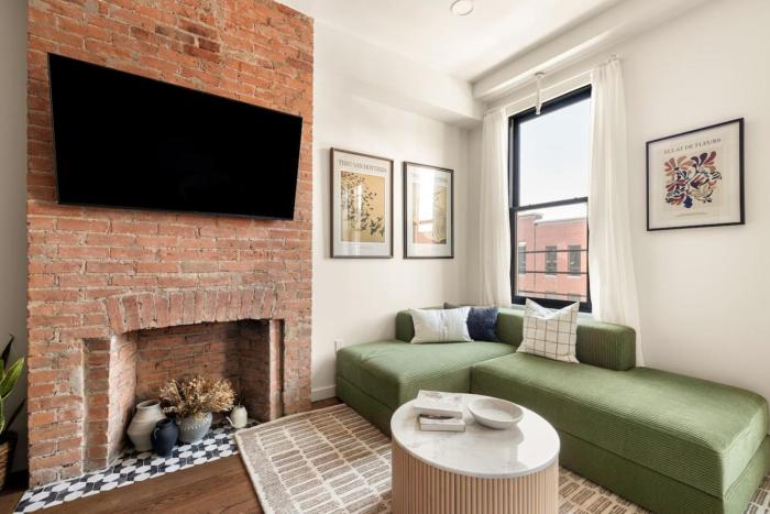 Lux Washington Park - Rooftop Patio - Free Parking