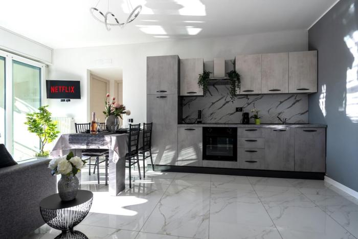 New Apartment with 4 bedrooms