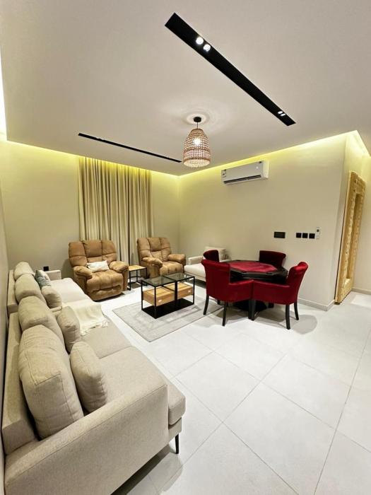 شقة مفروشة بأثاث فاخر - النعيم جدة