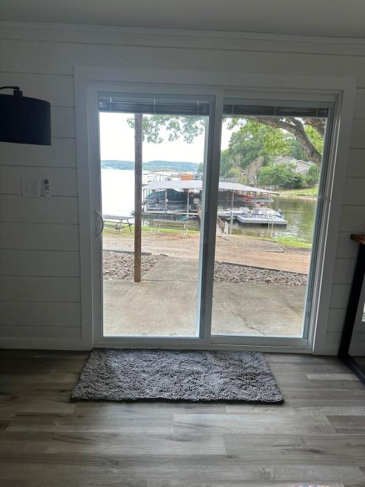 Hideaway on the lake!