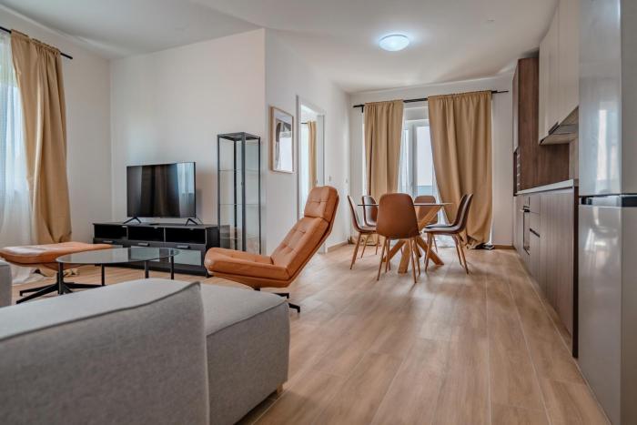 Apartman Fjaka-spacious two bedroom apartment with parking