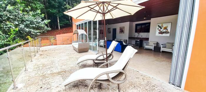 Summit View Guest House