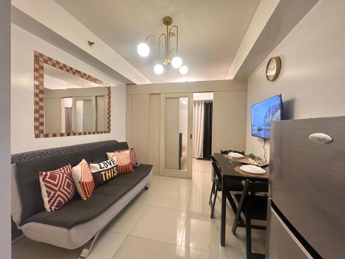 1bedroom with balcony at Sea Residences near MOA and SMX