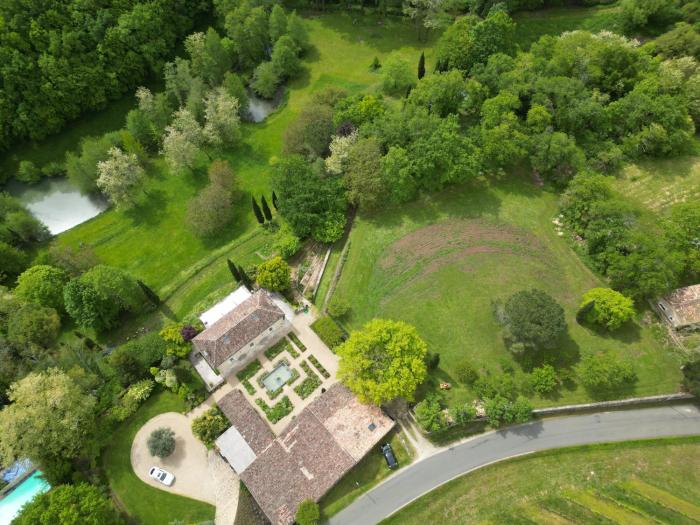 Pertignas estate - Luxury property near Saint Emilion