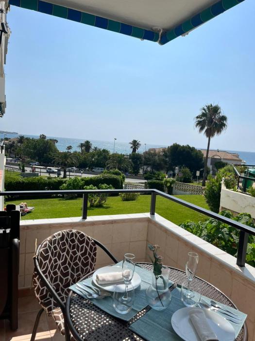 "La Cala de Mijas Bright Apartment with Sea Views Near the Beach"
