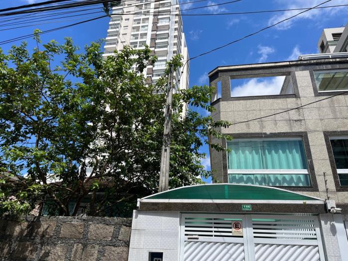 Quartos na Praia - Cozinha Compartilhada, Self Check-in, WiFi, Próximo à Praia