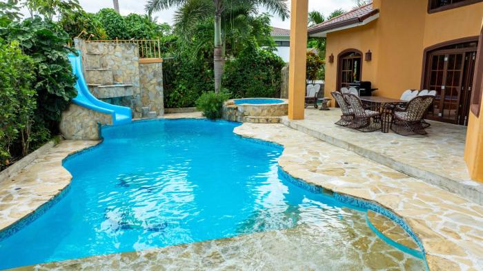 Cabarete Oceanview Villa Pool Oasis Beach Access