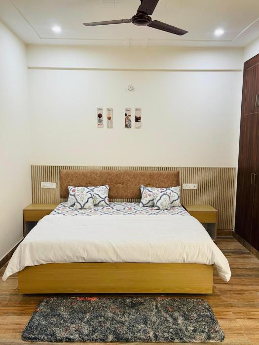 Cozy corner at tapovan,c4