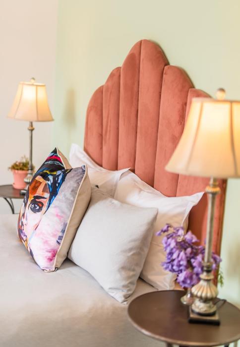 Luxury suite near Church Street