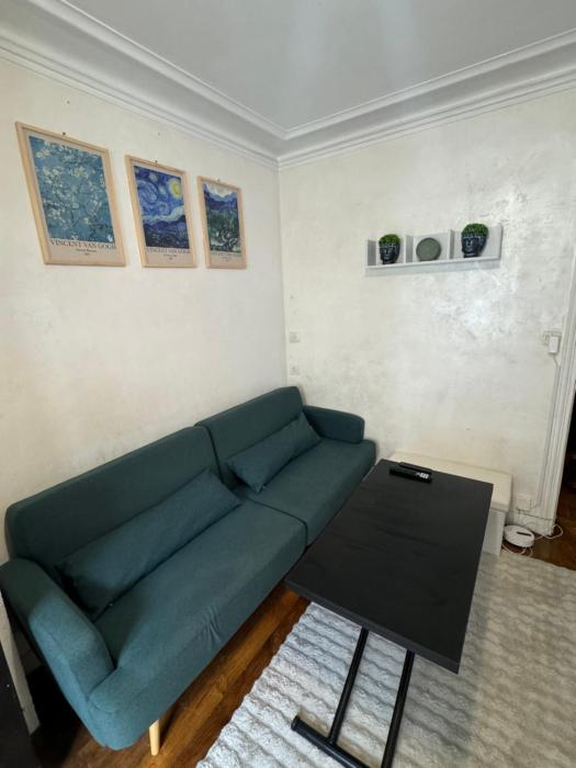 Joli deux pièces near Eiffel Tower