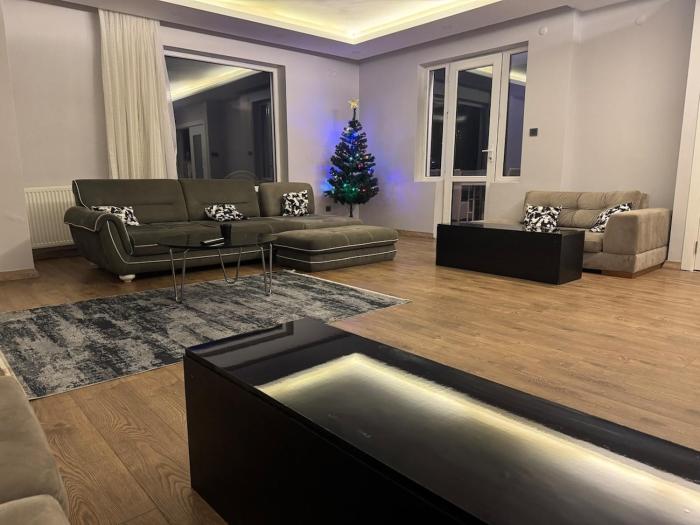 Luxury, furnished Villa