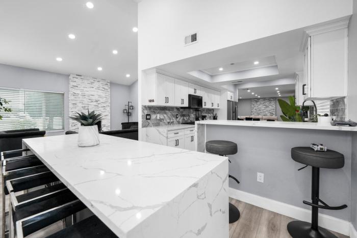 Spacious 4-bedroom Glendora Super House