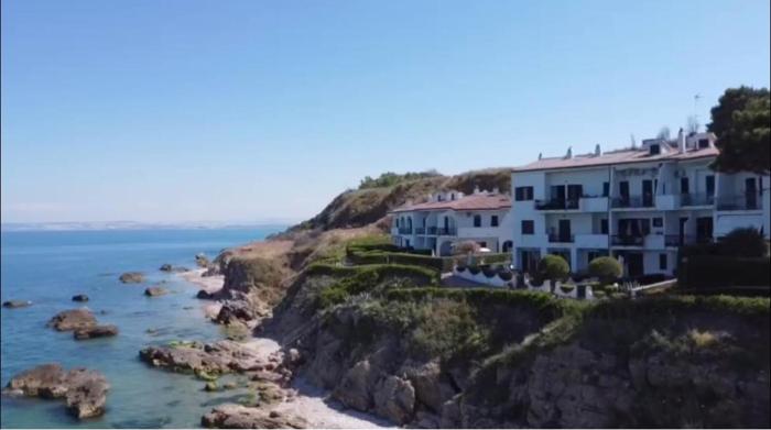 Casa elegante in riva al mare