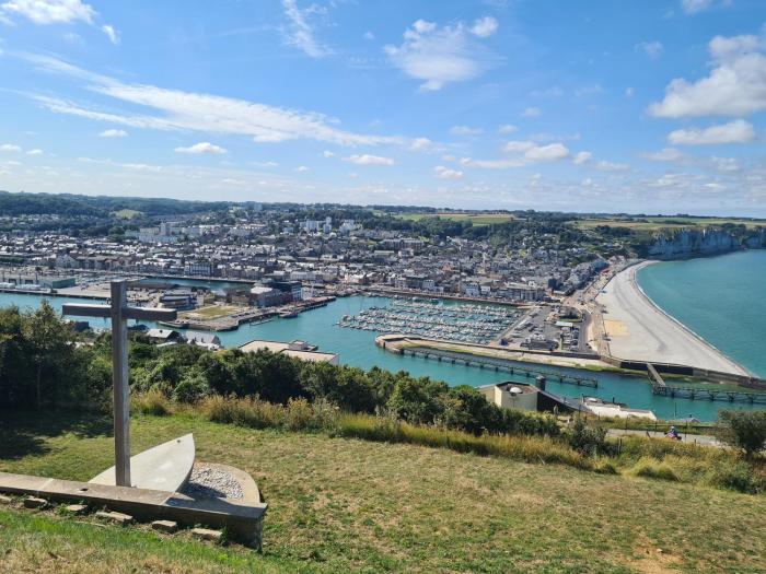 Gîte les pieds dans leau, face au port de plaisance, classé 3 étoiles