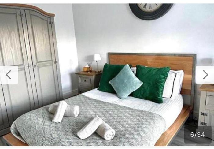 Modern and Luxurious 4 bedroom house