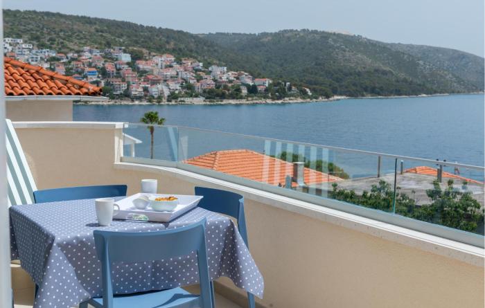 1 Bedroom Stunning Apartment In Trogir